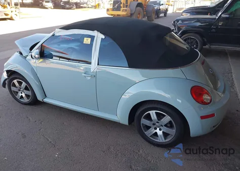 2006 Volkswagen New Beetle 2.5 из США, поврежденный, VIN 3VWRF31Y26M316675